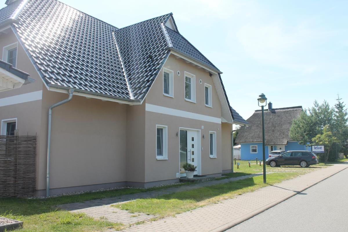 Ferienwohnung Asia In Born Exterior photo